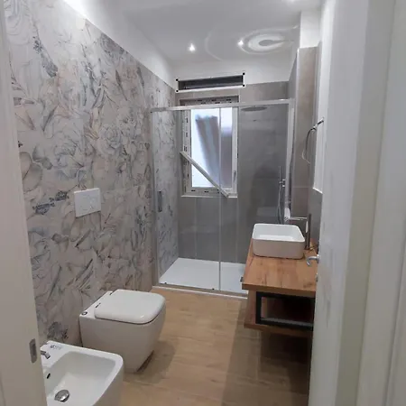 Homestay Rose - Stazione Bari