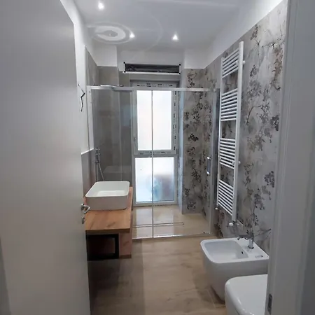 Homestay Rose - Stazione Bari
