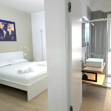 Rose - Stazione バーリ