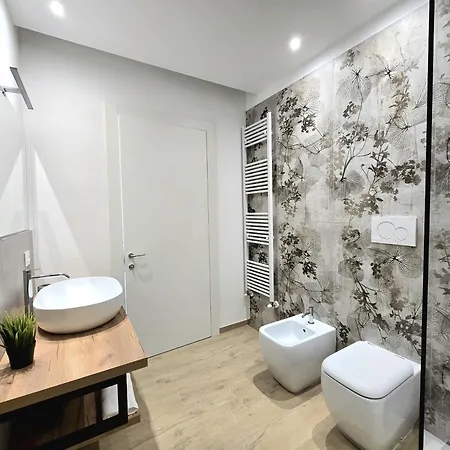Rose - Stazione Homestay *